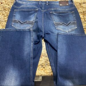 Buffalo David Bitton- relaxed straight stretch, size W38 L32